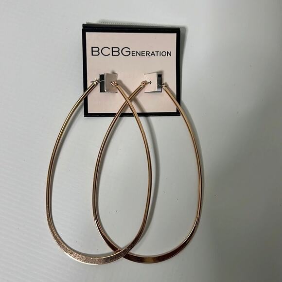 BCBGeneration NWT BIG‎ BANGLE EARRINGS - Picture 1 of 5